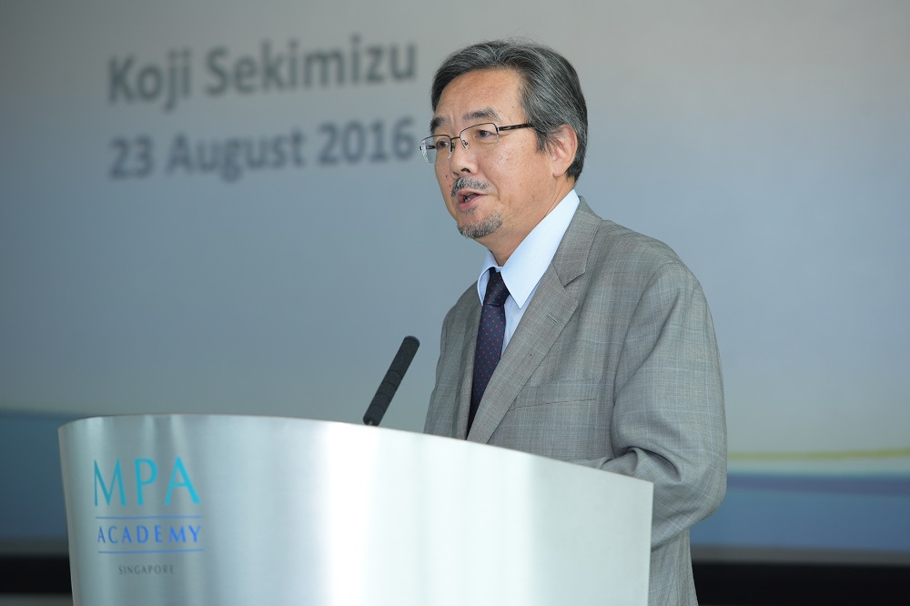 Former+Secretary+General+Mr+Koji+Sekimizu+delivering+a+public+lecture+on+the+topic+'What+I+dreamed+about+at+IMO' (1) Former+Secretary+General+Mr+Koji+Sekimizu+delivering+a+public+lecture+on+the+topic+'What+I+dreamed+about+at+IMO' (1)