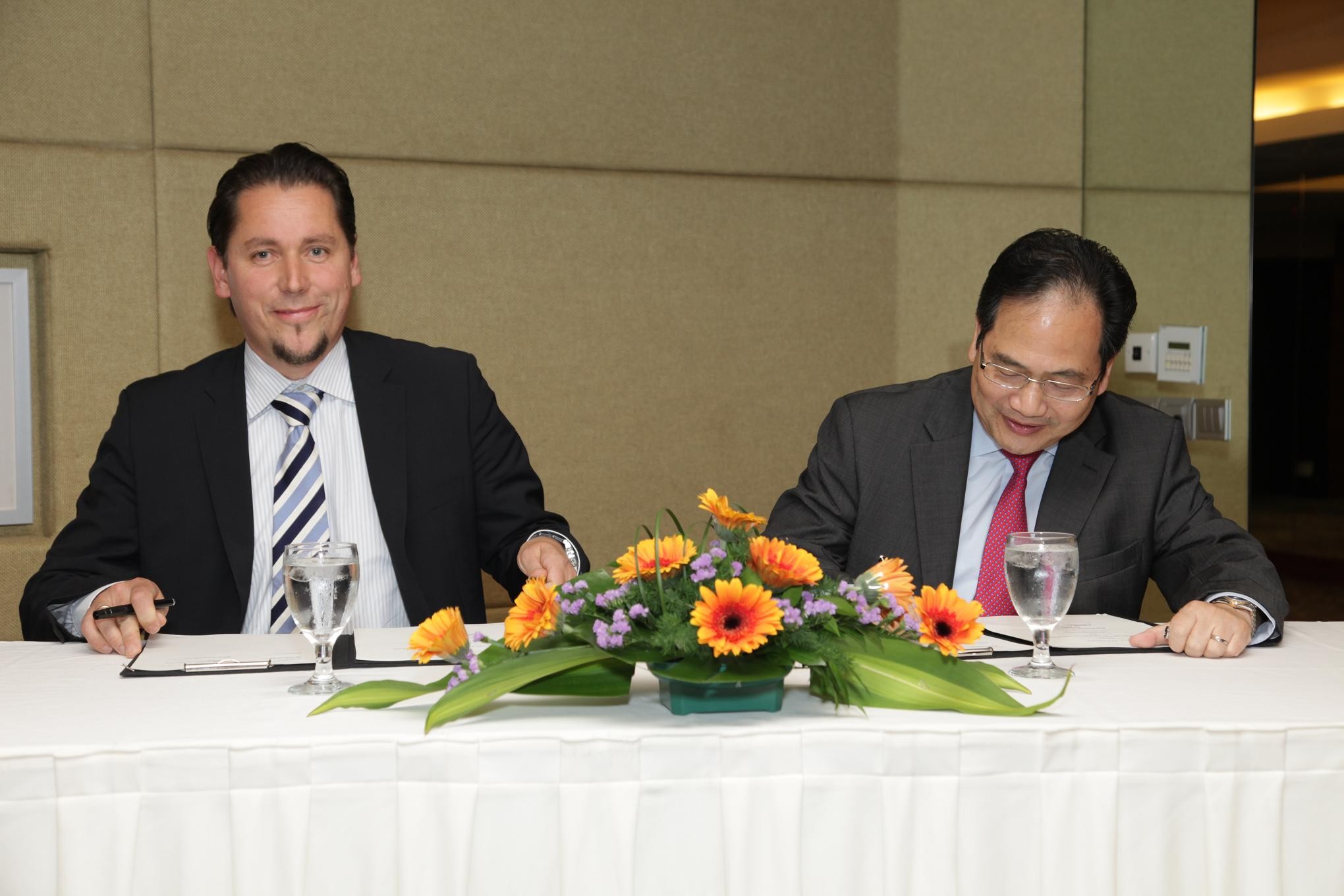 MPA-DNV+MOU+signing (1)