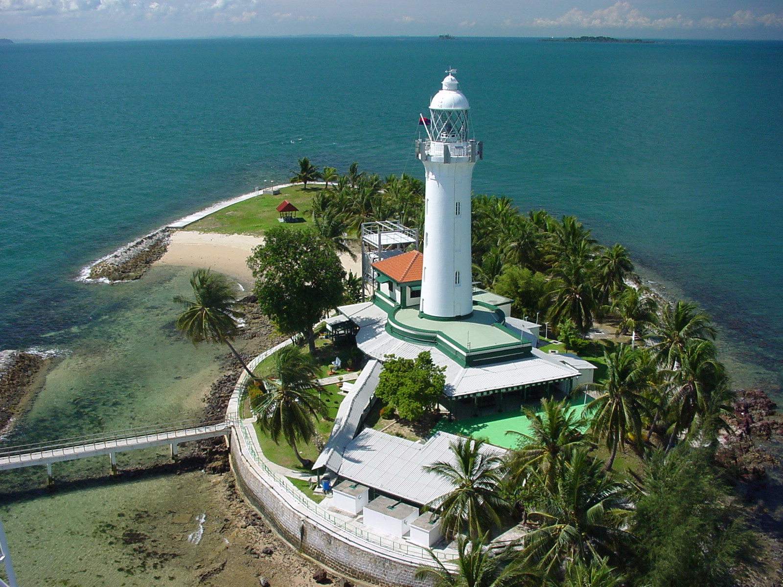Raffles+Lighthouse+3