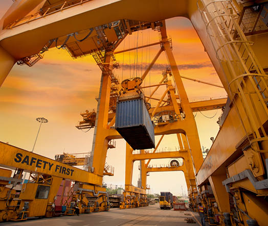 container operation in port series