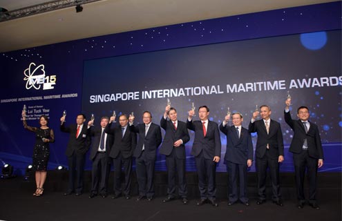 VIPs toasting to IMA 2015