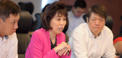 (From left to right) Mr Gilbert Tan, Chief Executive Officer of e2i, Ms Mary Liew, General Secretary of SMOU and Mr Kam Soon Huat, General Secretary of SOS
